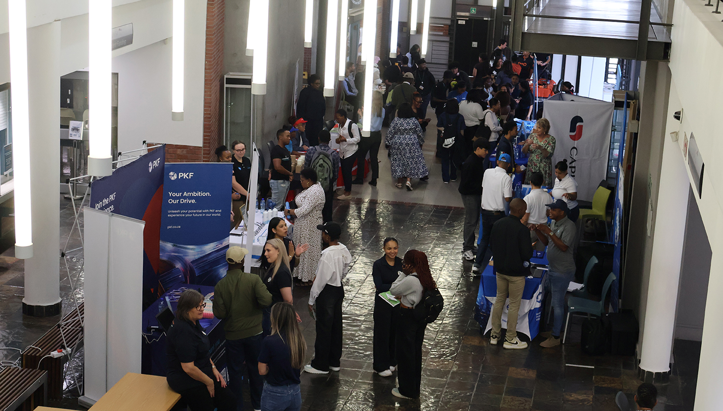 Unisa Western Cape empowers students for the future_banner.jpg